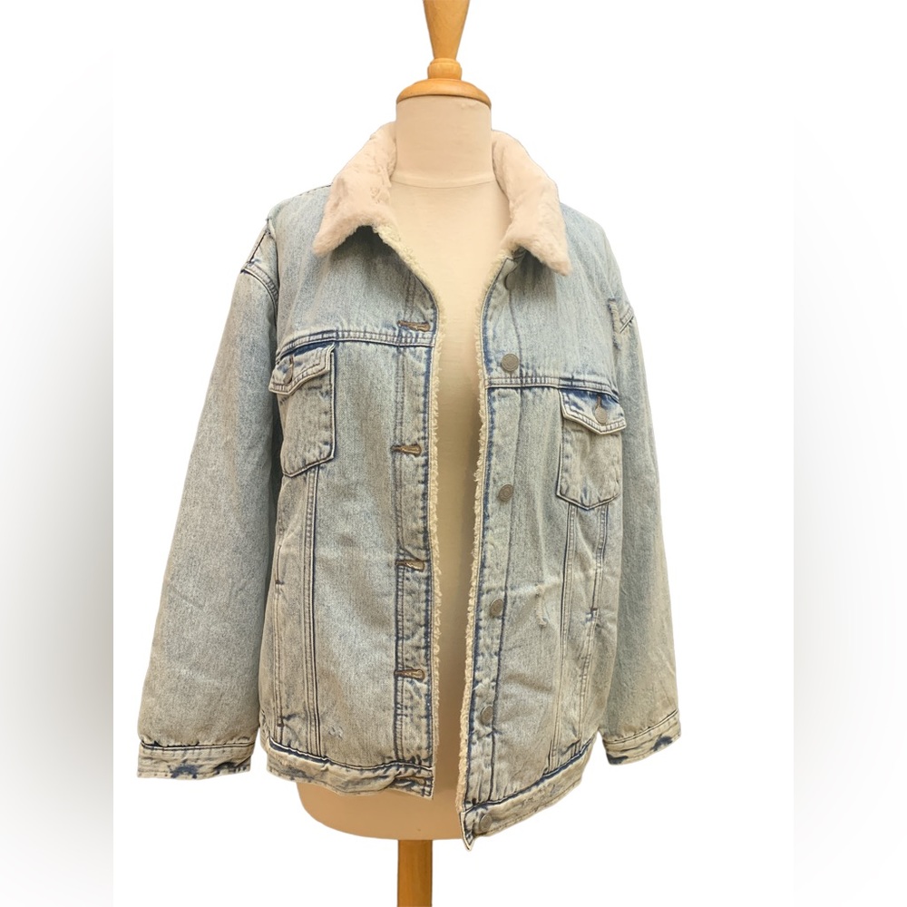 NWT Banana Republic Sherpa Faux Fur Collar Distressed Denim Jacket